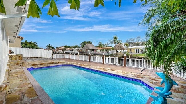 Photo - 1412 NE 53rd Ct