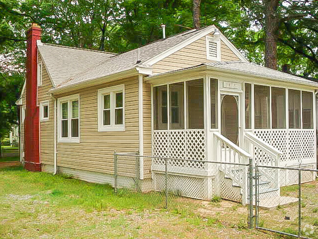 Building Photo - 2418 Lamberts Ave Rental