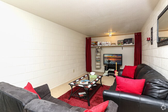 Tres grandes, 1BA - 3rd la habitación - THE QUADS APARTMENTS