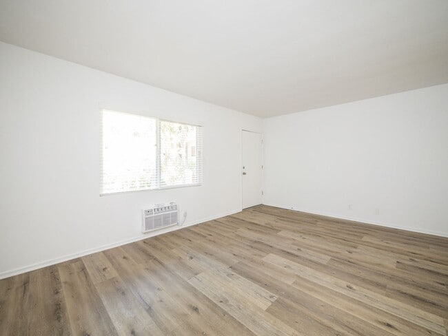 Photo - 334 S. Hobart Blvd