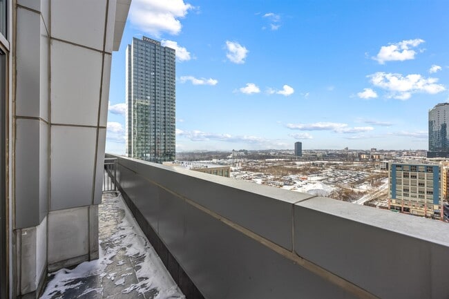 201 Marin Blvd Unit 1519R