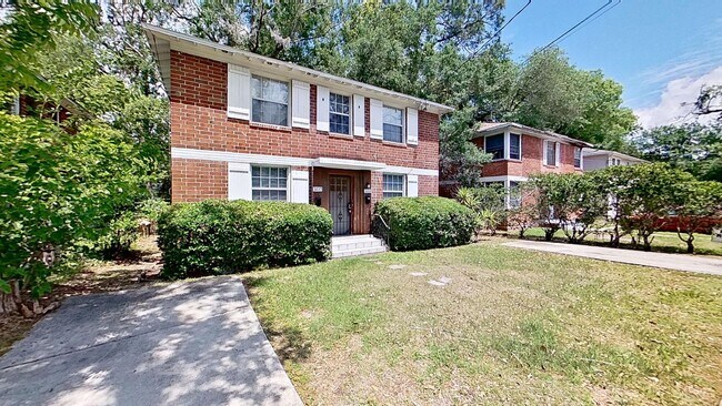 3233-3235 Post St