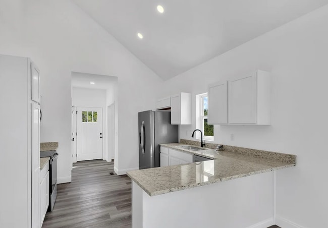 Photo - ENJOY LIVING IN A BRAND NEW HOME!!!!!