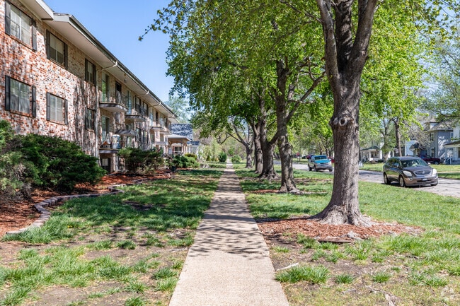 Photo - 811 State St