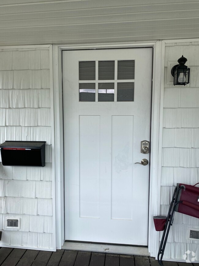 Front Door - 216 Dort Ln NW Unit MARK HERSHBERGER Rental
