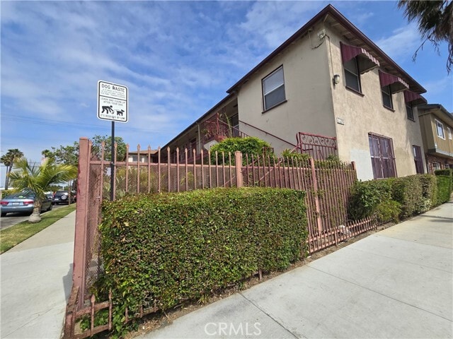Building Photo - 2290 Locust Ave Unit 2 Rental