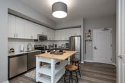 1BR 1BA - 692 SF