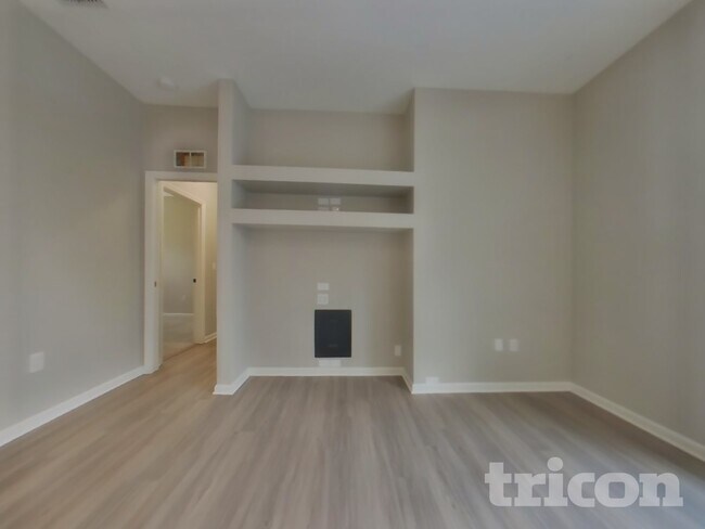 Photo - 4903 Cedar Oak Way