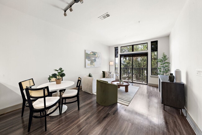 Photo - City Living Made Easy – 1/1 Near Downtown Unit 38M1