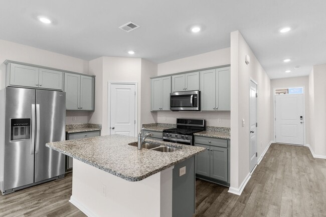 Photo - Bell's Lake Circle