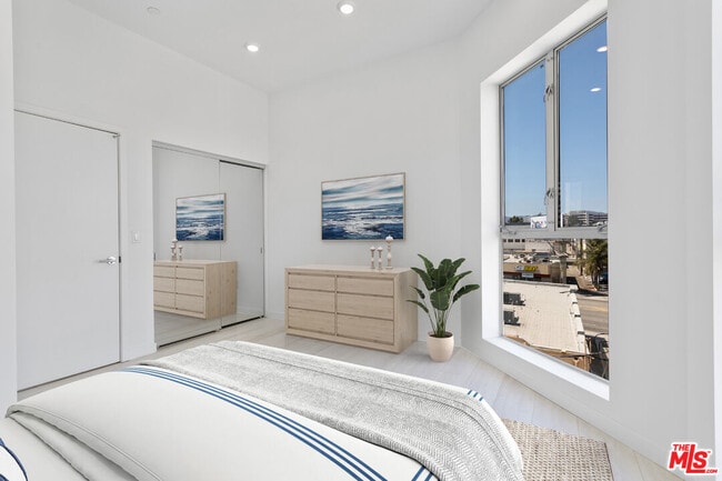 Photo - 1650 Sawtelle Blvd Unidad 405