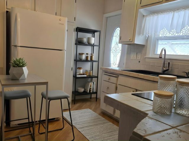 Photo - 4816 4th St W