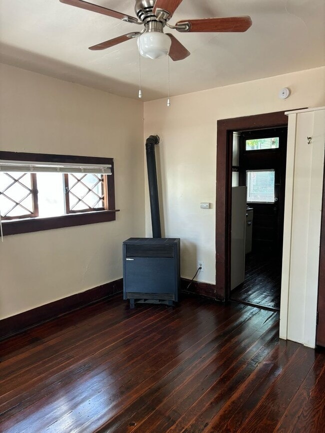 Photo - 103 Ruxton Ave Unit A