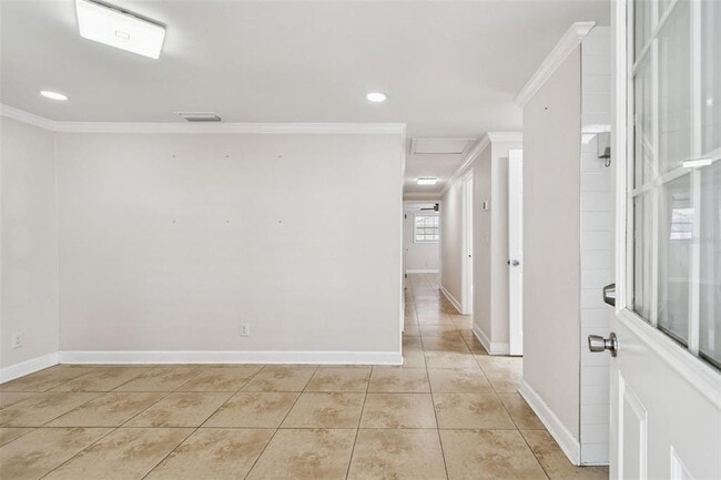 Photo - 6817 N Sterling Ave