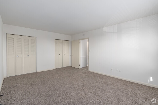 1BR, 1BA - 655SF - Bedroom