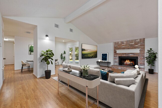 Photo - 22727 Smokey Hill Dr