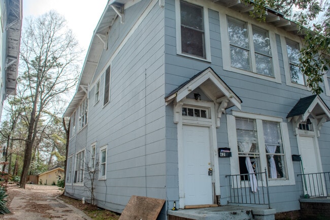 621 Merrick St