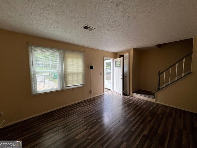 Photo - 5557 Marbut Rd