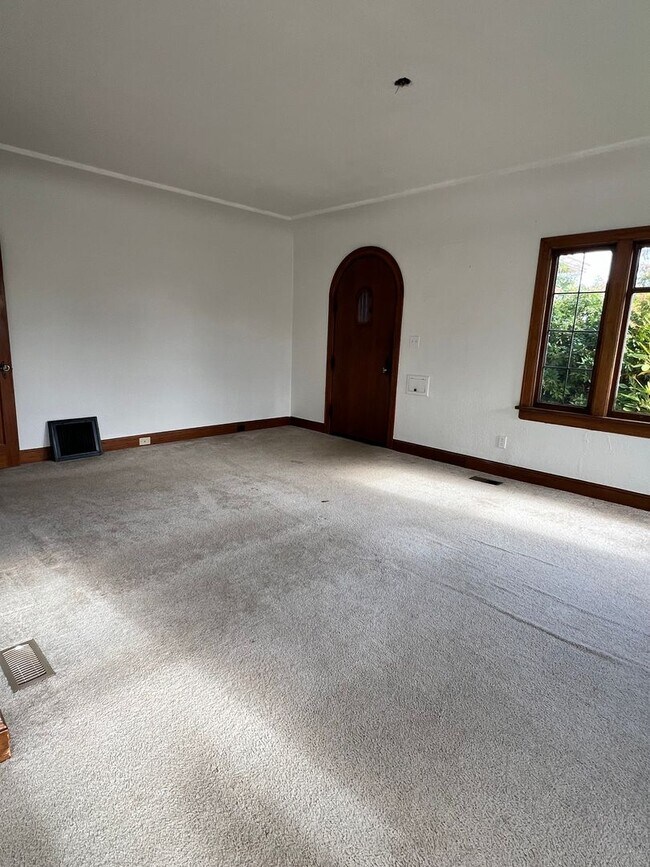 Photo - 2232 Rainier Ave Unit Main