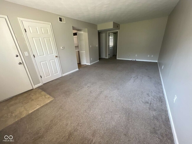 Photo - 1310 Millerwood Ct Unit 2