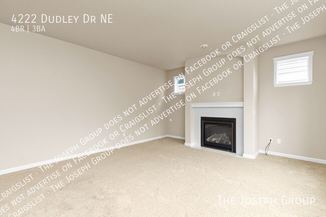 Photo - 4222 Dudley Dr NE