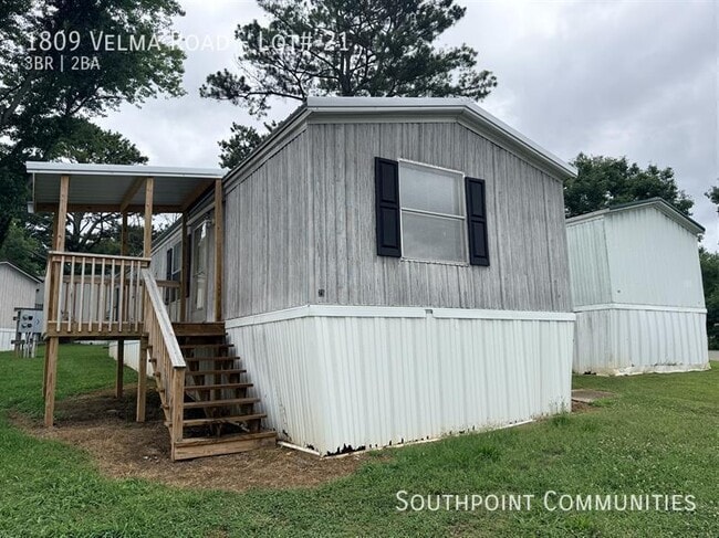 Building Photo - 1809 Velma Rd
