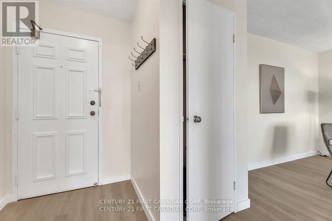 Photo - 600 Grenfell Dr Unit 1010