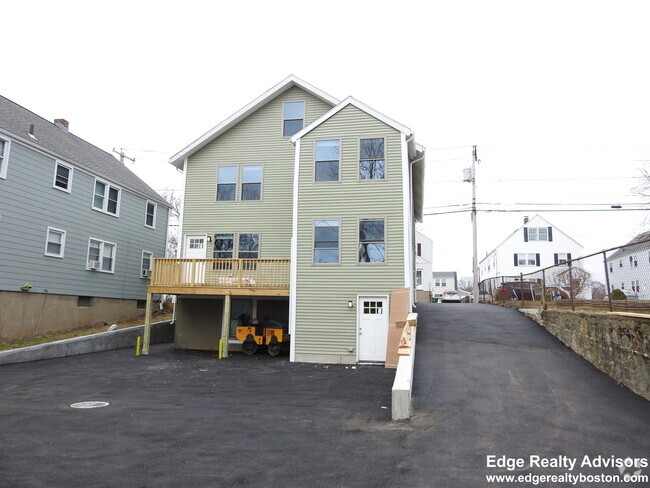 Building Photo - 482 Fulton St Unit R Rental