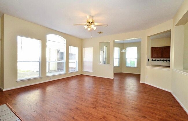 Photo - 15410 Oak Lake Glen Dr