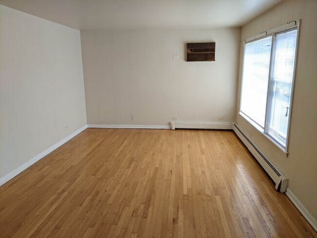 Photo - 156 Asbury Ave Unidad 4
