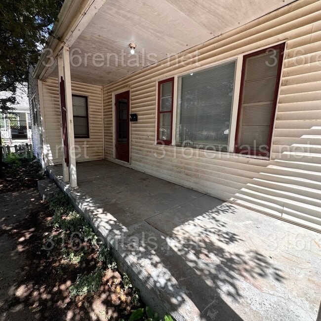 Photo - $895 - 2 bedroom / 1 bathroom Single Famil...