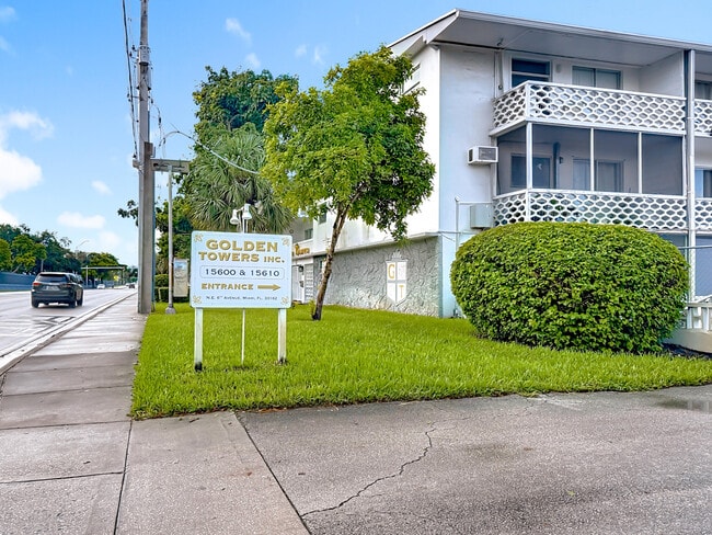 Photo - 15610 NE 6th Ave Unidad 37b