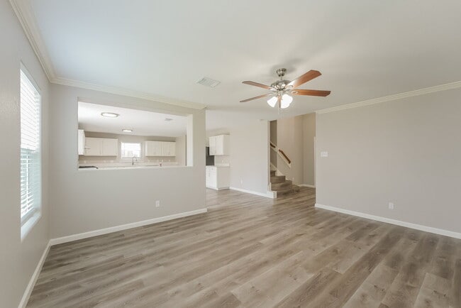 Photo - 444 Mystic Glen Loop