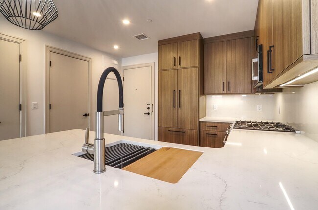 Photo - 931 Madison St Unit 306