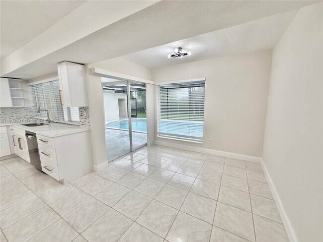 Photo - 6708 Camelia Dr