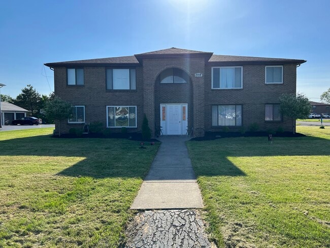 Photo - 2708 Alder Creek Dr S