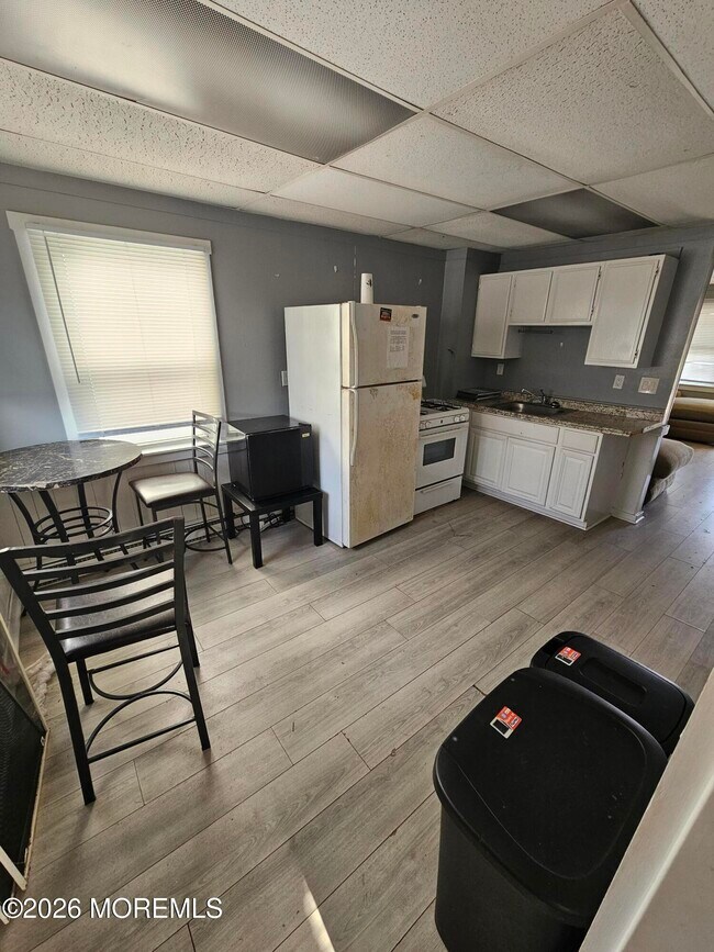 Photo - 103 16th Ave