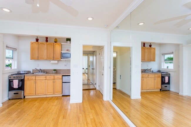 Photo - 1650 Winona Blvd Unidad 3