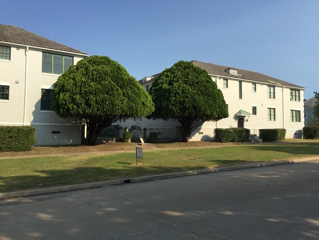 The Ritz Apartments