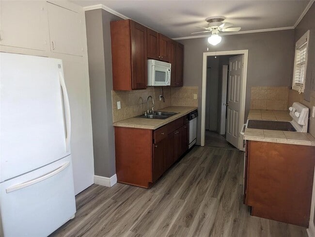 Photo - 1368 S Shade Ave