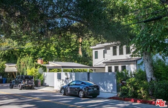 Photo - 1734 N Beverly Glen Blvd