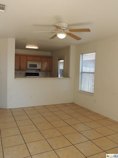 Photo - 933 Rosewood Dr