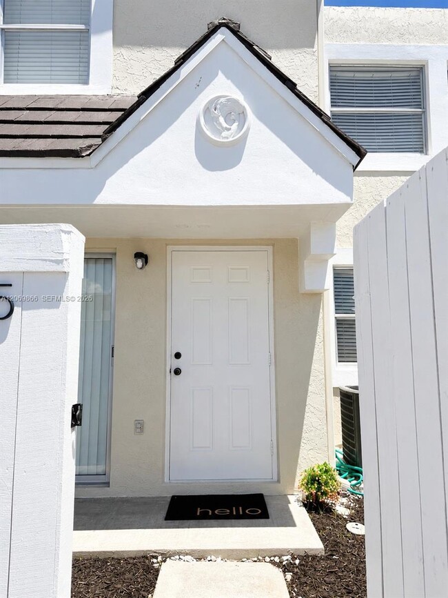 Photo - 4500 SW 68th Ct Cir