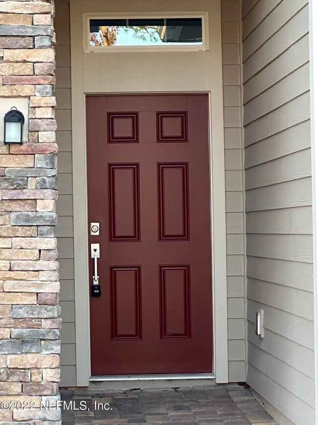 Photo - 568 BROWN BEAR