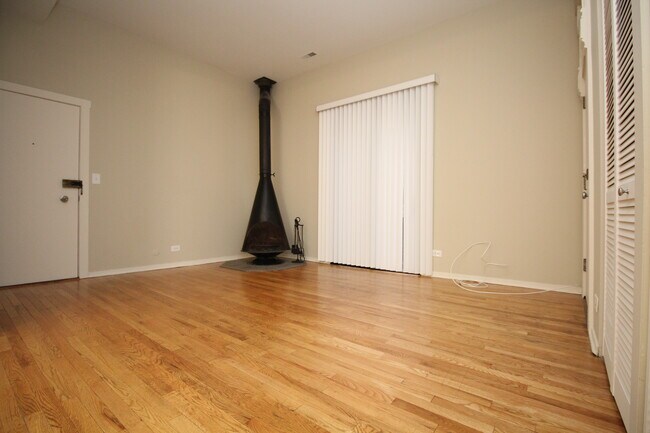 Photo - 2310 N Clark St Unidad 2W