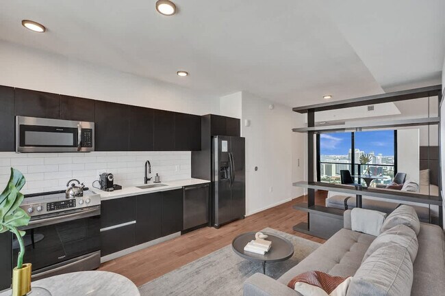 Photo - 398 NE 5th St Unidad SI ID1504003P