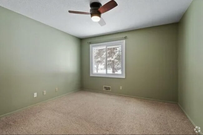 Building Photo - 8605 Ivywood Ave S Rental