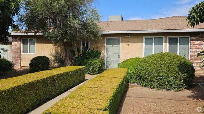 Building Photo - 871 10th Ave Unit 871 10th Rental