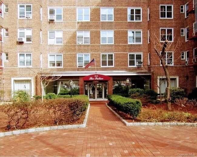Building Photo - 64-11-64-99 99th St Unit 301 Rental