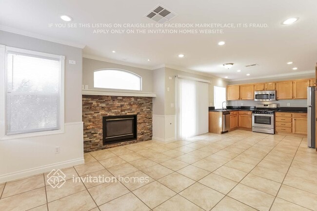 Photo - 904 Autumn Royal Ln